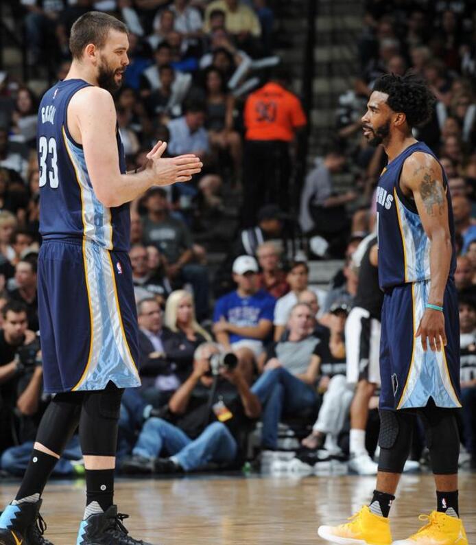 在冲冠的团 在冲冠的团